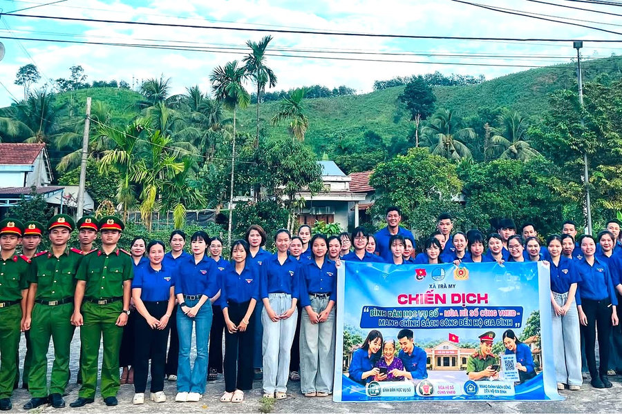 Tuổi trẻ Trà My và Trà Liên triển khai phong trào “Bình dân học vụ số”