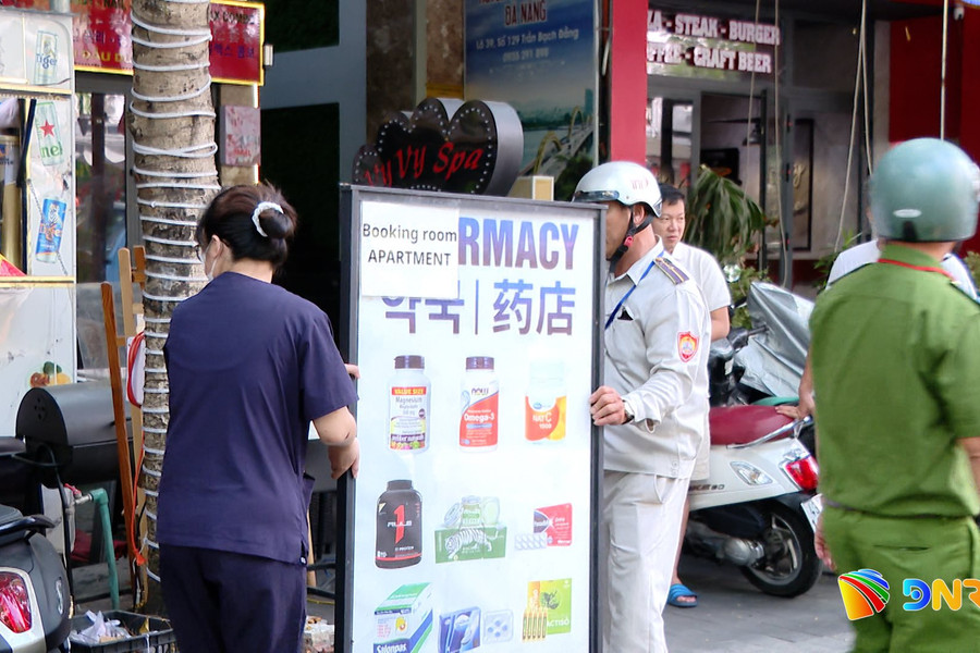 Phường Ngũ Hành Sơn chấn chỉnh biển quảng cáo sai quy định tại Khu phố du lịch An Thượng