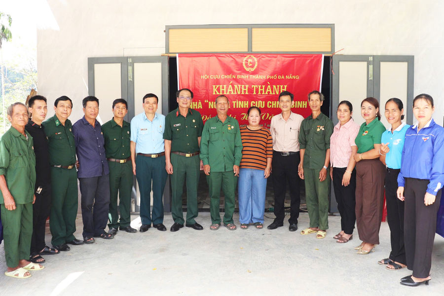Trao “Nhà nghĩa tình Cựu chiến binh” cho hội viên khó khăn