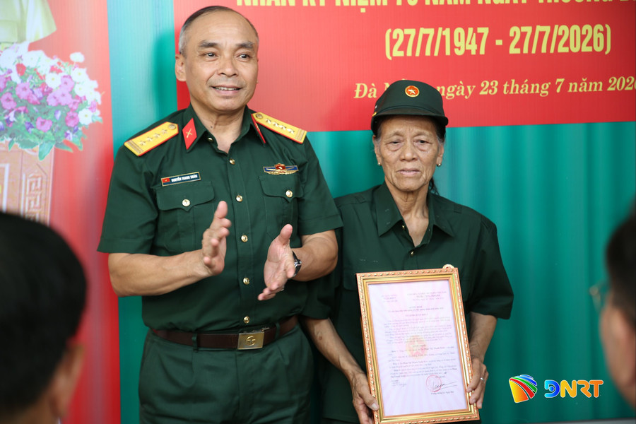Bộ Tư lệnh Quân khu 5 bàn giao nhà tình nghĩa tặng thương binh tại phường Tam Kỳ