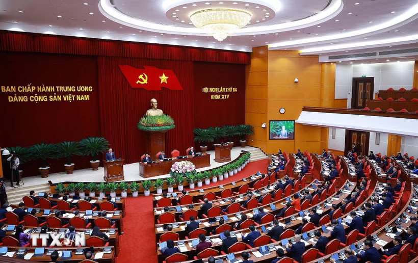 Thông cáo báo chí về ngày làm việc thứ tư Hội nghị lần thứ ba Ban Chấp hành Trung ương Đảng khóa XIV