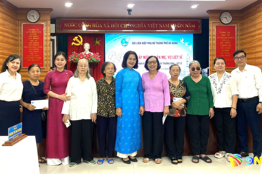 Hội Liên hiệp Phụ nữ Đà Nẵng gặp mặt tri ân các mẹ, vợ liệt sĩ
