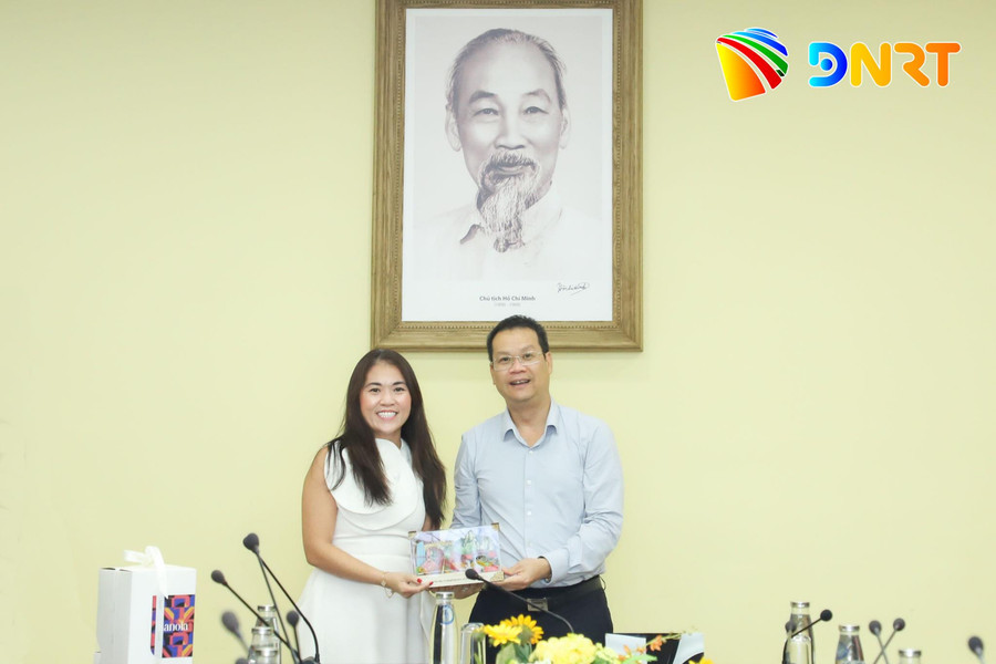 Da Nang seeks investment cooperation with Singapore’s Sembcorp Industries in industrial and digital infrastructure