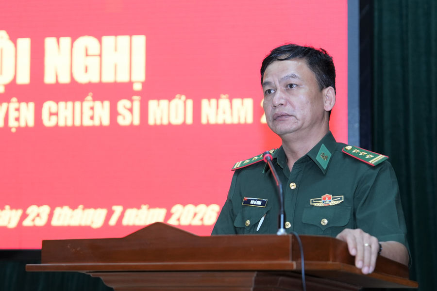 Bộ đội biên phòng thành phố Đà Nẵng tổ chức bế giảng huấn luyện chiến sĩ mới năm 2026.