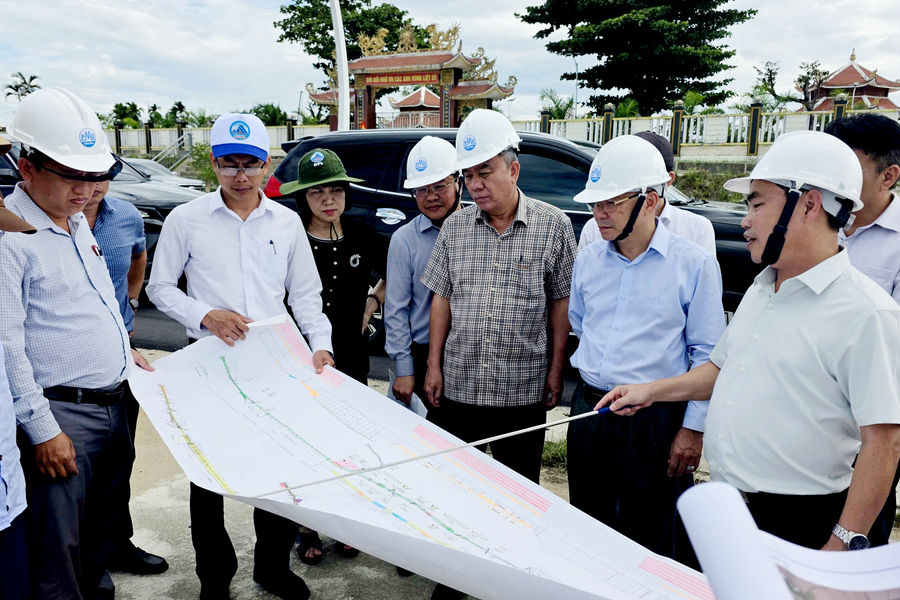 HĐND thành phố đồng hành mục tiêu tăng trưởng hai con số