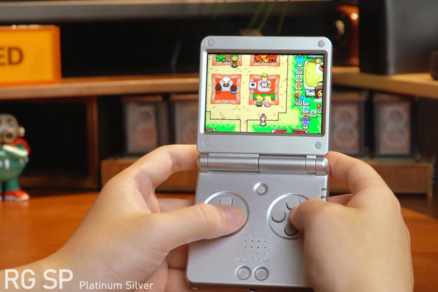 Anbernic RG SP: Máy chơi game vỏ sò hoài cổ lộ diện khả năng giả lập đa dạng