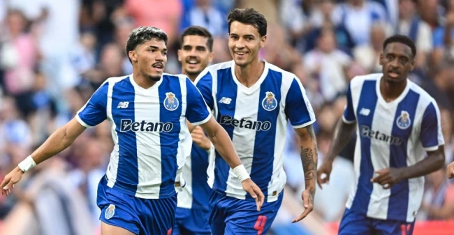 Porto đánh bại Aston Villa 2-1: Màn thử lửa giàu cảm xúc của dàn sao trẻ Unai Emery