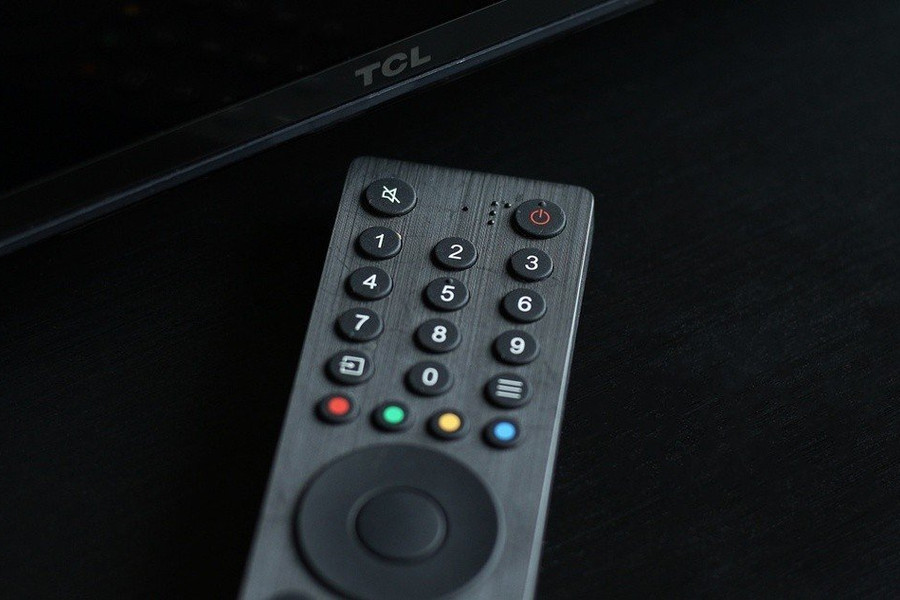 Vì sao công nghệ hồng ngoại vẫn 'sống khỏe' trên điều khiển TV thông minh?