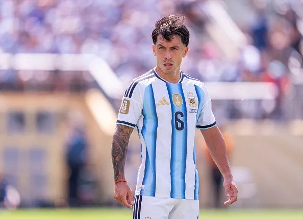 Lisandro Martinez lên tiếng làm rõ hành động quay lưng của Argentina tại chung kết World Cup