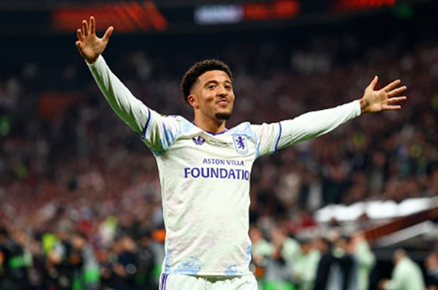 Jadon Sancho hẹp cửa ở lại châu Âu vì thù lao cao, tiến gần bến đỗ Trung Đông