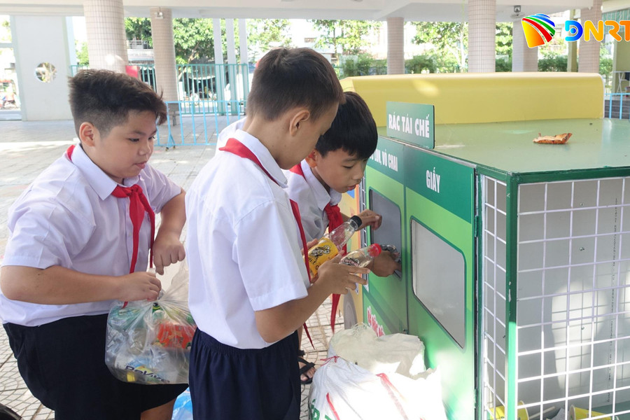 Kiến tạo lối sống xanh cho học sinh