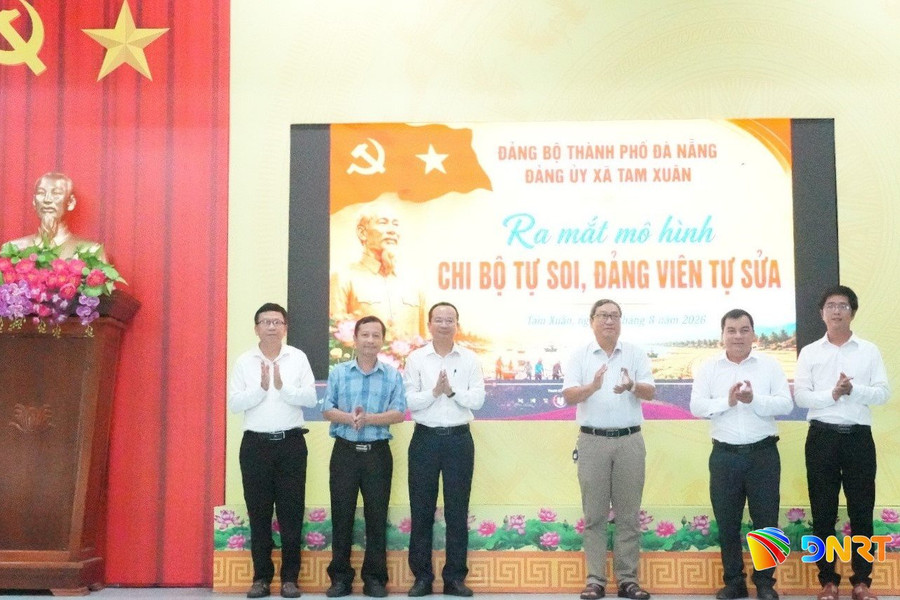 Xã Tam Xuân ra mắt mô hình “Chi bộ tự soi - Đảng viên tự sửa”