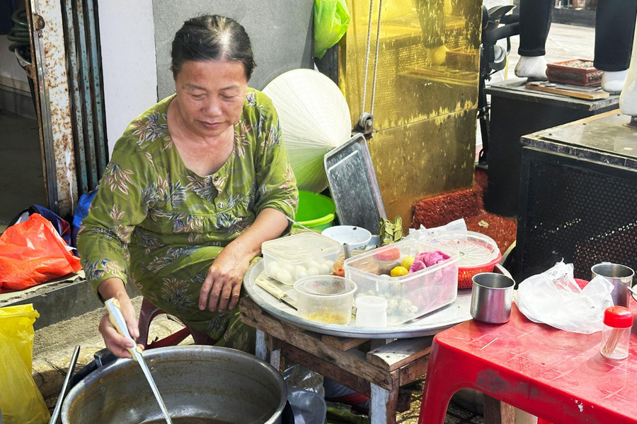 Vị quê níu giữ nhịp phố