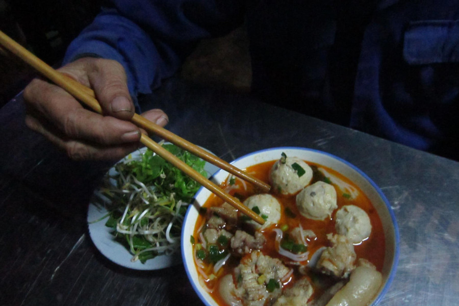 Bún bò Huế khéo chiều lòng thực khách
