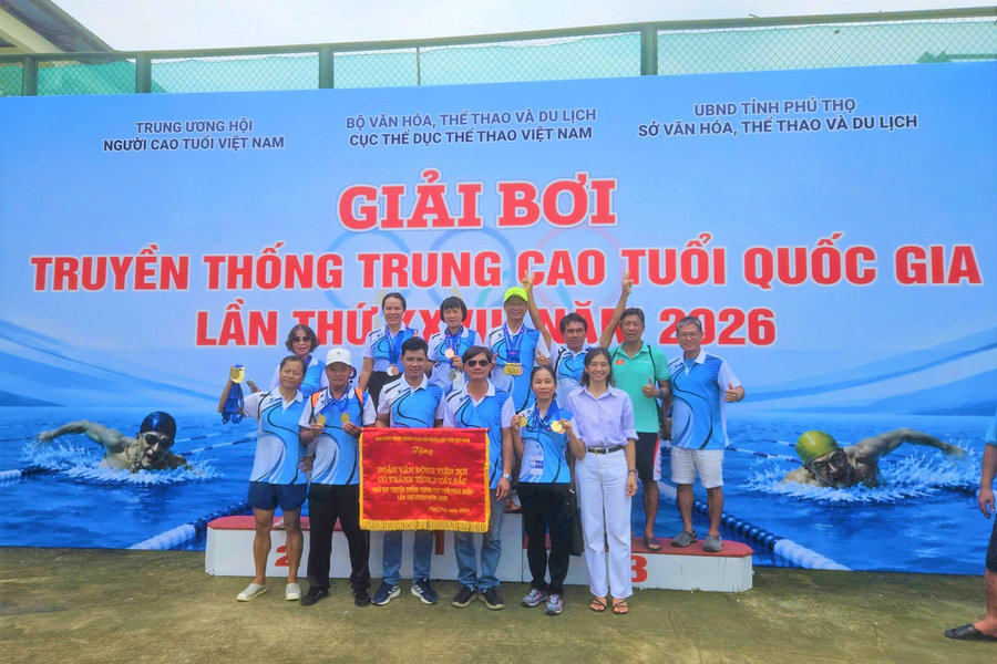 Đà Nẵng xếp Nhì toàn đoàn tại Giải bơi truyền thống trung, cao tuổi quốc gia
