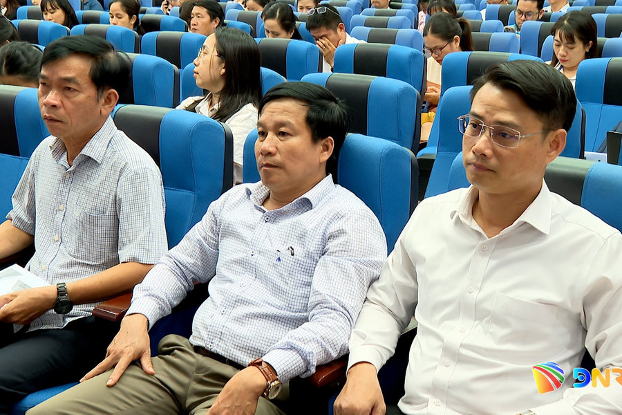 Tập huấn định giá dịch vụ thu gom, xử lý chất thải rắn sinh hoạt