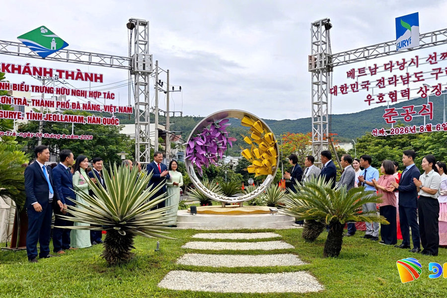 Son Tra Ward inaugurates friendship monument with South Korea’s Gurye County