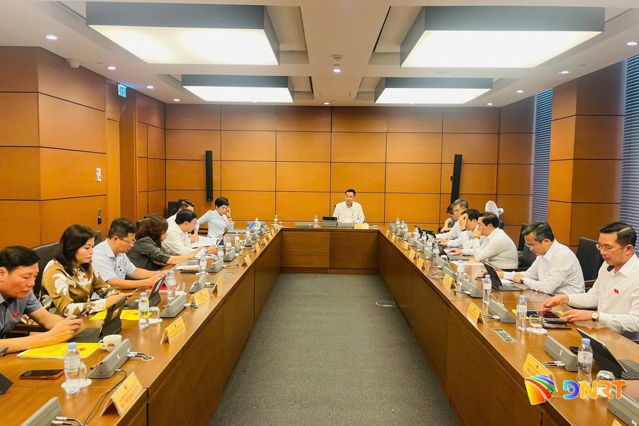 Đoàn đại biểu Quốc hội thành phố Đà Nẵng kiến nghị hoàn thiện các quy định về tư pháp, kiến trúc và ngân hàng
