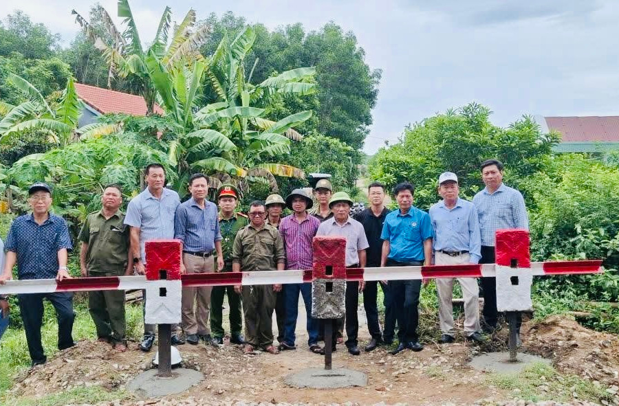 Xóa bỏ lối đi tự mở bảo đảm giao thông đường sắt