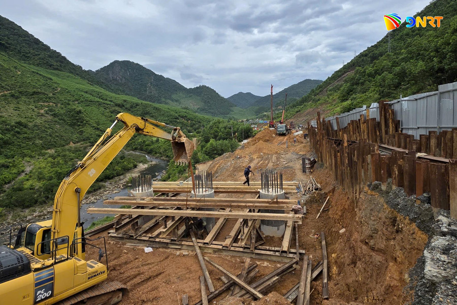Hoàn thiện cao tốc La Sơn - Hòa Liên trước mùa mưa