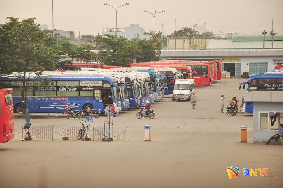 Mở tuyến vận tải hành khách cố định giữa Việt Nam và Lào