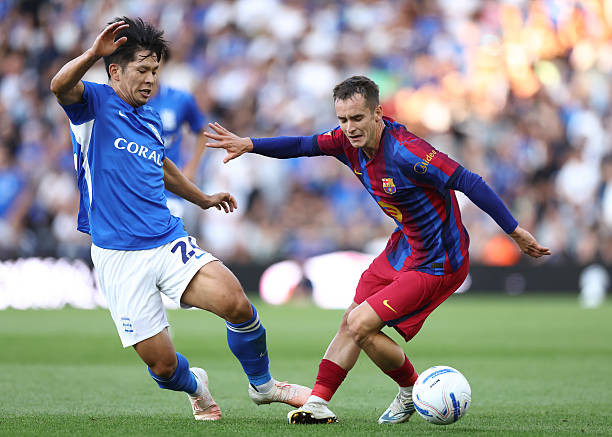 Manchester United quyết nhắm chiêu mộ tiền vệ Marc Casado của Barcelona với giá 22 triệu bảng