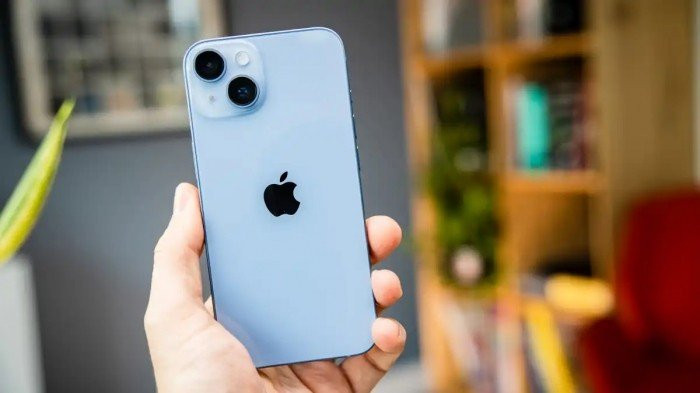 Chip A15 Bionic với GPU 5 lõi giúp iPhone 14 trở thành mẫu điện thoại chiến game giá rẻ đáng mua