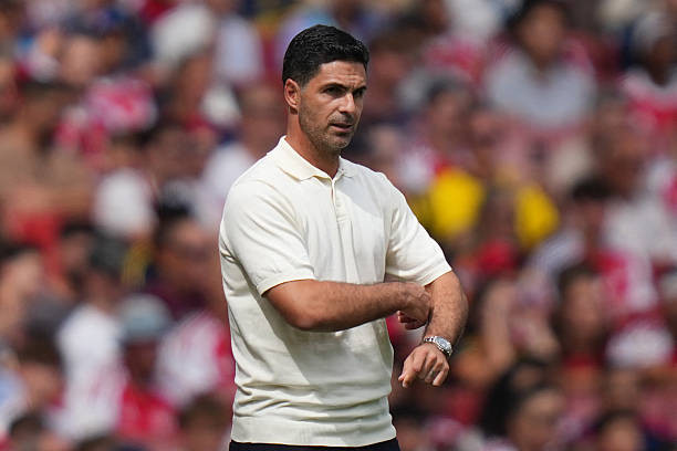 Thua Dortmund 2-3 tại Emirates Cup, HLV Arteta hối thúc Arsenal tiếp tục chiêu mộ tân binh