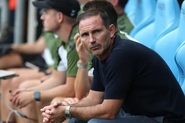 HLV Frank Lampard nhắm Angel Gomes nhằm tái thiết tuyến giữa Coventry City ở Ngoại hạng Anh