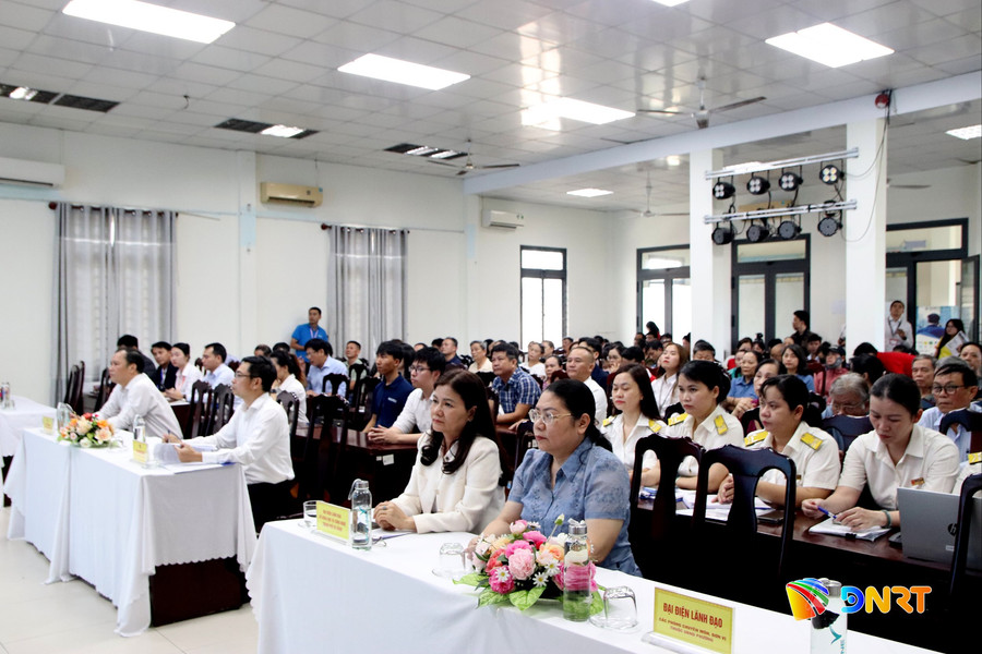 Phường Hòa Cường hỗ trợ cửa hàng, hộ kinh doanh chuyển đổi số