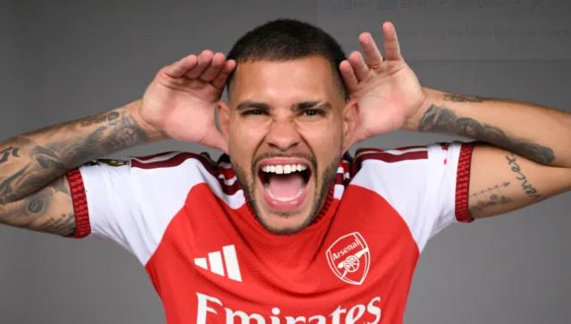 Paul Scholes cho rằng Sandro Tonali toàn diện hơn tân binh Bruno Guimaraes của Arsenal