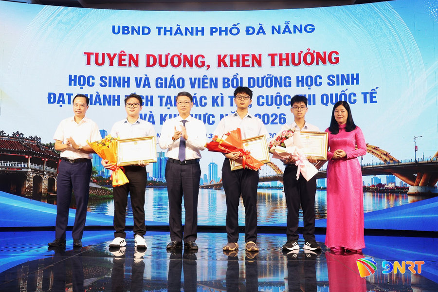 Xây dựng nền giáo dục và đào tạo phát triển tương xứng tăng trưởng kinh tế