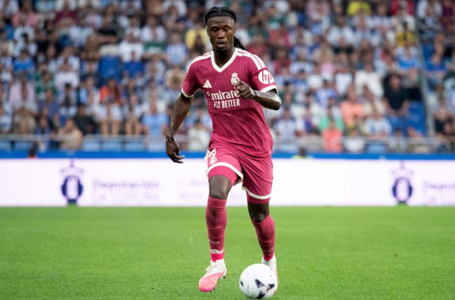 Camavinga rực sáng trước Deportivo: Lời giải hoàn hảo cho tuyến giữa Manchester United