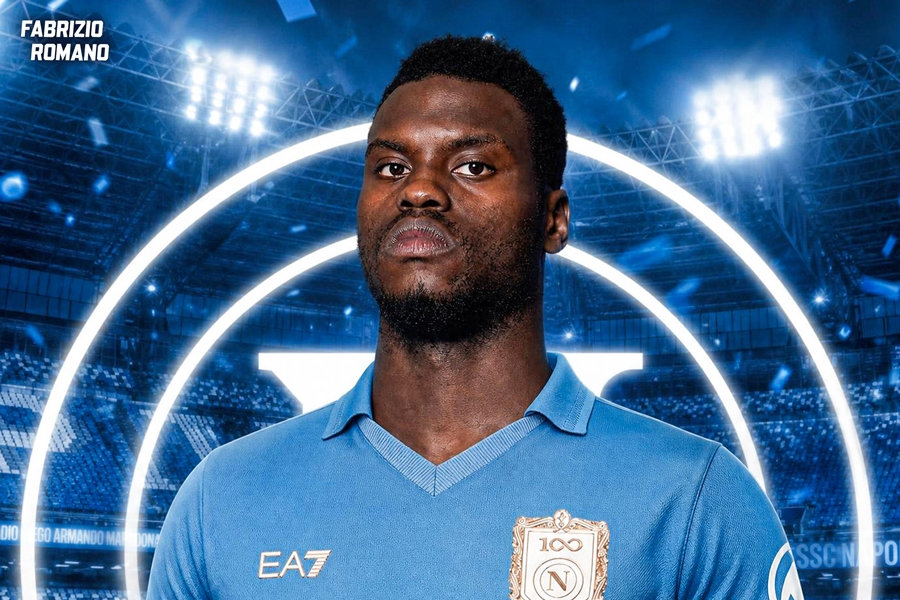 Napoli chốt thỏa thuận mượn trung vệ Benoit Badiashile từ Chelsea kèm điều khoản mua đứt
