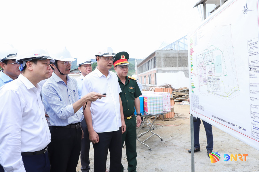 Bí thư Thành ủy Lê Ngọc Quang kiểm tra tiến độ xây dựng Trường Phổ thông nội trú liên cấp Tiểu học - THCS Đắc Pring
