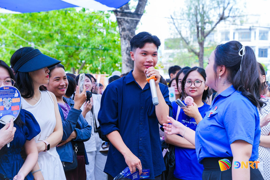 Trường Đại học Kinh tế Đà Nẵng tổ chức ngày hội chào đón tân sinh viên
