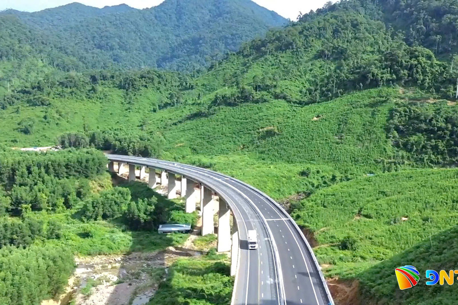 Ngày 31/8 thông tuyến chính cao tốc La Sơn - Hòa Liên