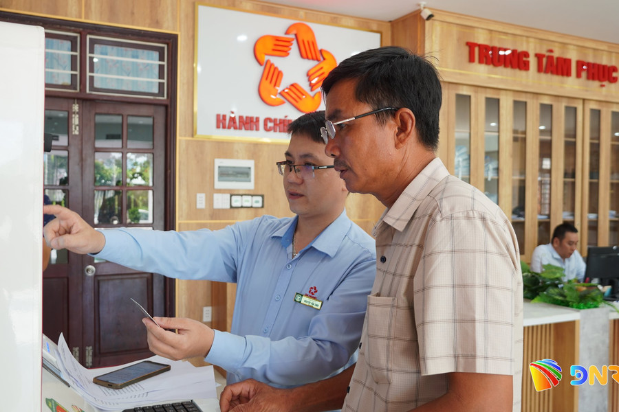 Từng bước hiện đại hóa nền hành chính phục vụ