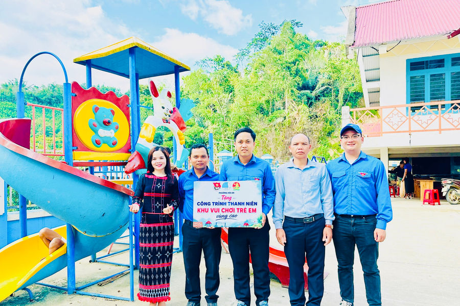 Lan tỏa yêu thương đến vùng biên