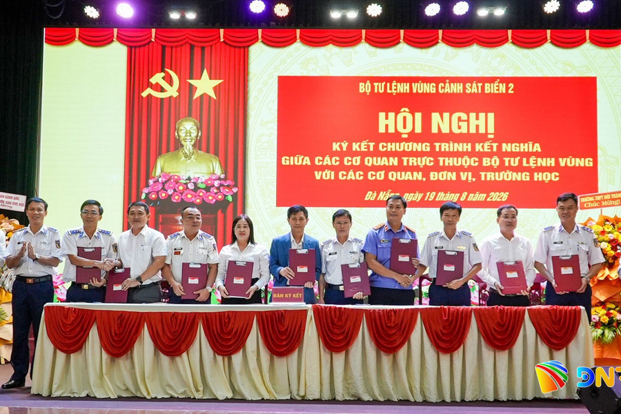 5 đơn vị trực thuộc Bộ Tư lệnh Vùng Cảnh sát biển 2 kết nghĩa với các cơ quan, trường học