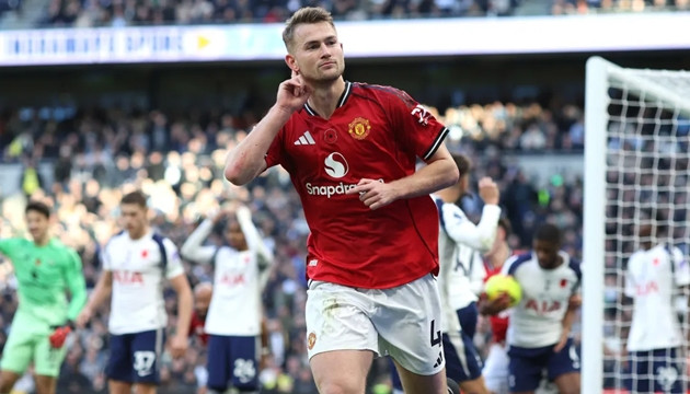 Matthijs de Ligt trở lại Manchester United sau 250 ngày: Bài toán đánh thức đẳng cấp trung vệ Hà Lan