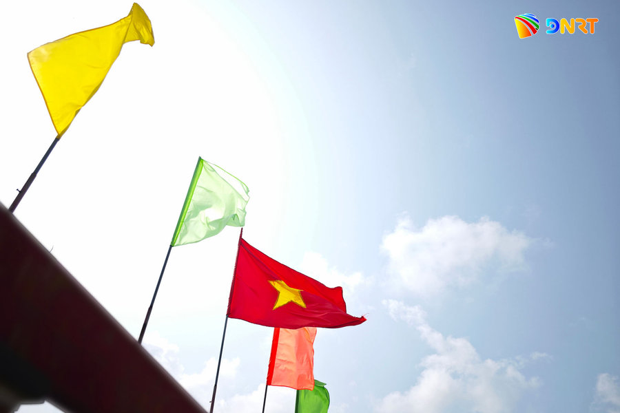 [Podcast] - Tôi chụp ảnh cờ Tổ quốc