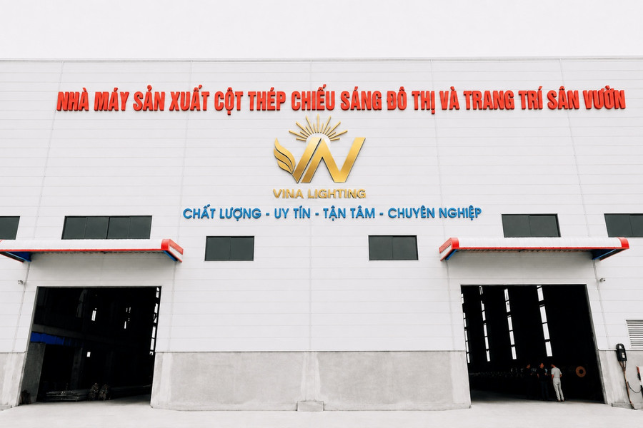 Vina Lighting sản xuất cột đèn chiếu sáng đường phố và sân vườn