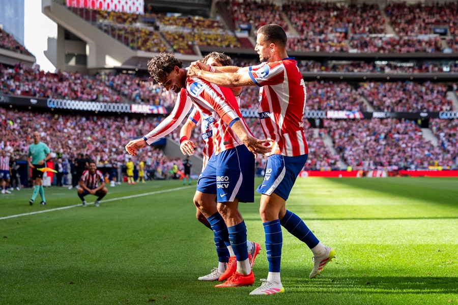 Atletico Madrid chia điểm kịch tính với Villarreal 2-2 tại vòng 2 La Liga trong thế thiếu người