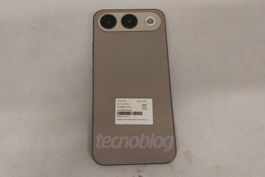 Điện thoại OPPO A7 Pro lộ diện với viên pin khủng 8.000 mAh và công nghệ sạc nhanh 45W