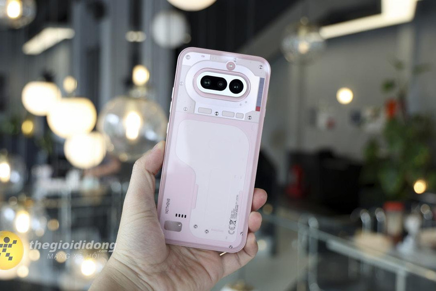 Đánh giá Nothing Phone (4a): thiết kế khác biệt, hiệu năng ổn định