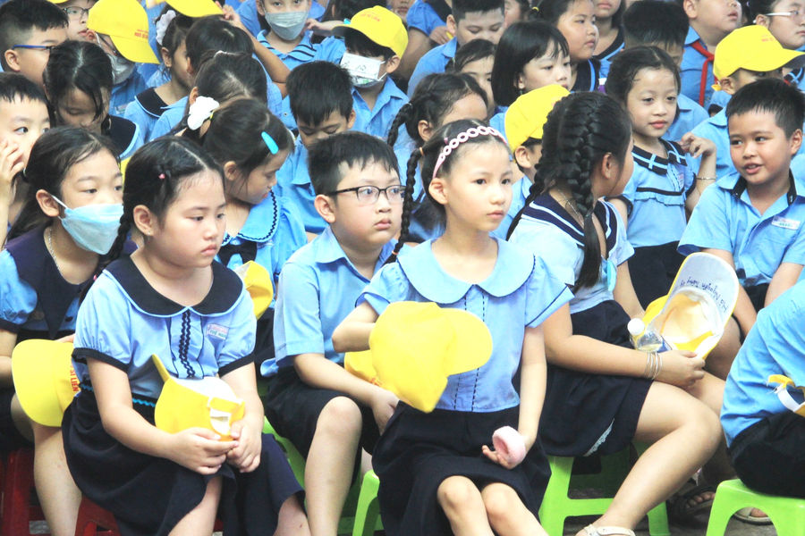 Bảo hiểm y tế, “điểm tựa” của học sinh, sinh viên