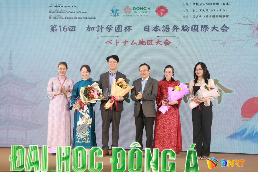 15 thí sinh tranh tài Vòng chung kết hùng biện tiếng Nhật quốc tế Cúp Kakegakuen lần thứ 16 khu vực Việt Nam