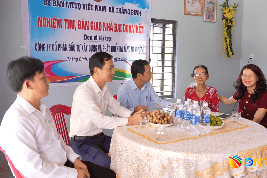 Trao kinh phí xây dựng 20 nhà Đại đoàn kết tại xã Thăng Bình