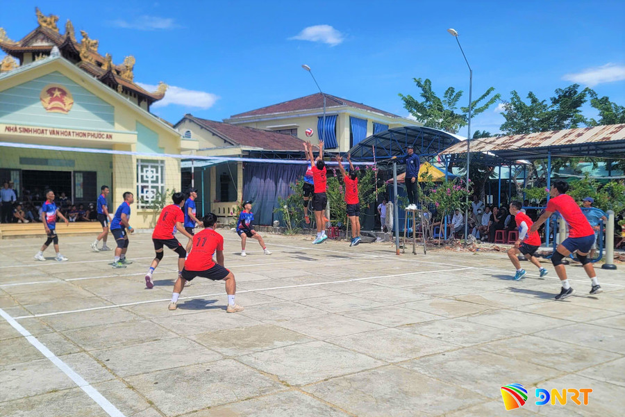 13 đội tranh tài tại Giải bóng chuyền nam “Thăng Trường khát vọng”